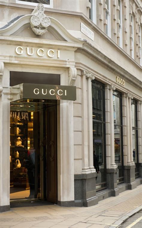 article on why gucci should not be in cheap stores|Gucci outlet stores.